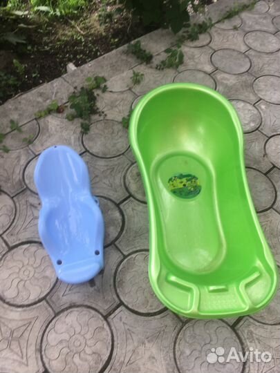 Ванночка для малыша с подставкой