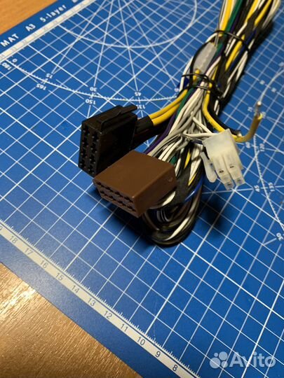 ISO кабель Focal с регулятором