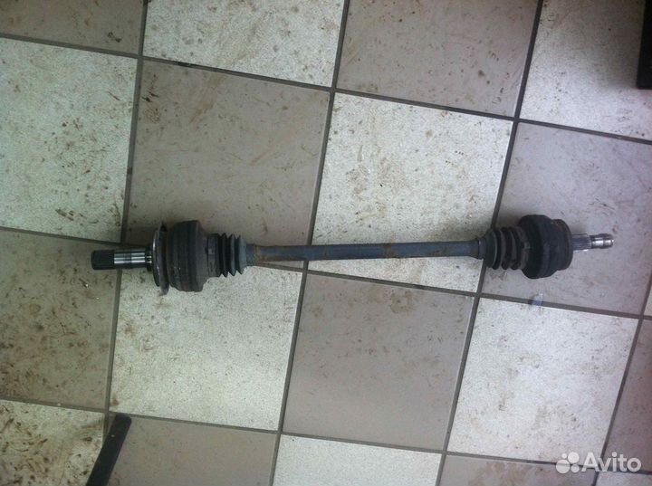 Полуось задняя (приводной вал, шрус) mercedes-benz