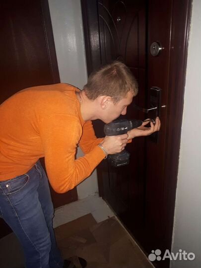 Вскрытия замок/Вскрытия авто/Открыть авто/24/7