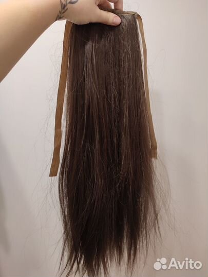 Хвост на заколках