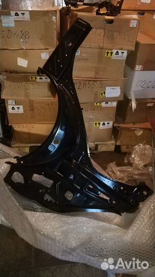 Усилитель крыла VW Golf Plus (2005-2014)