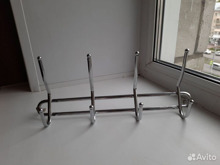 Вешалка настенная