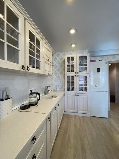 3-к. квартира, 80 м², 10/10 эт.