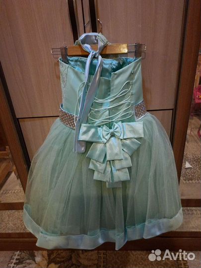 Шикарное платье для девочки 122 128