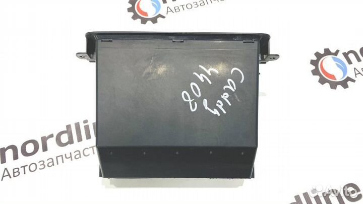 Рамка магнитолы Volkswagen Caddy 3 combi 1.6 BSE