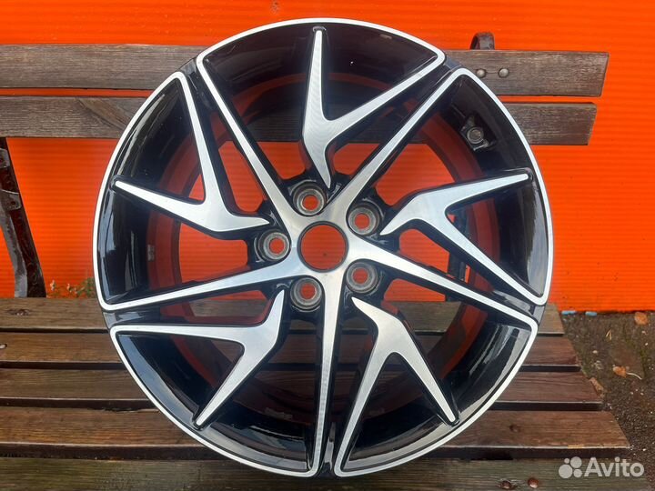 Оригинальный диск R18 от Kia Stinger