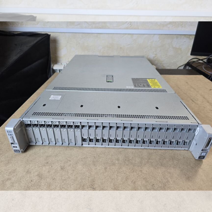 [DL380] Сервер Cisco Ucs C240 M4 24 Sff Dl380