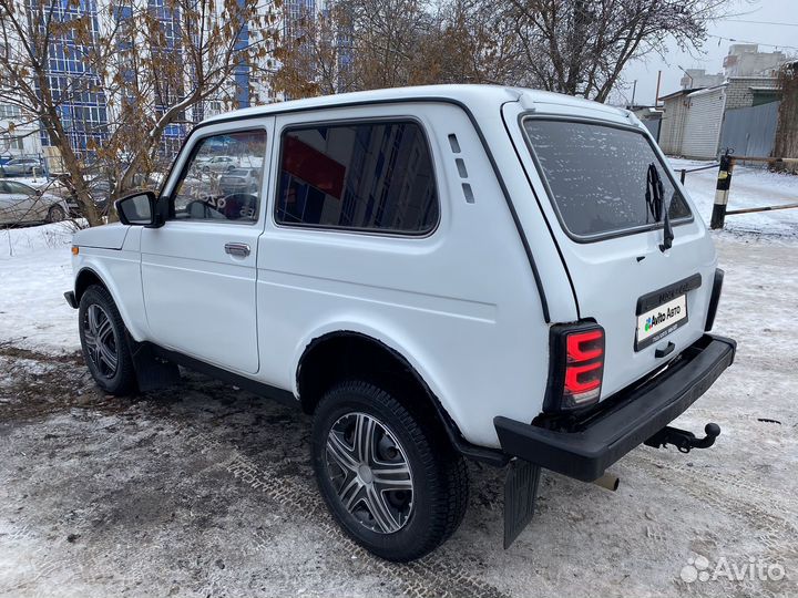 LADA 4x4 (Нива) 1.7 МТ, 2010, 151 000 км