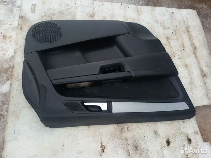 Обшивка двери передняя левая Opel Zafira Z18XER