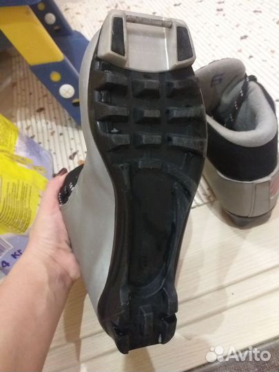 Лыжные ботинки