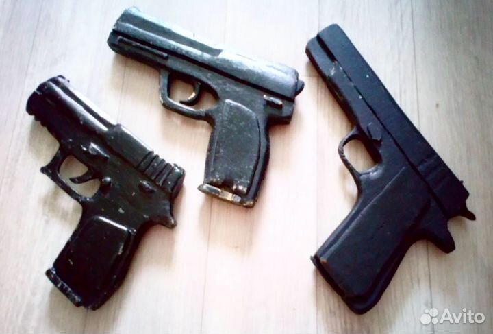 Игрушечные пистолеты