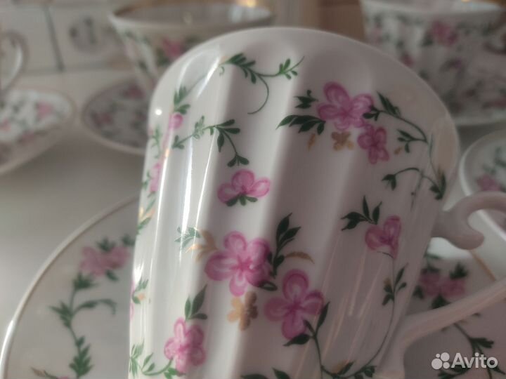 Чайные чашки с блюдцами лфз