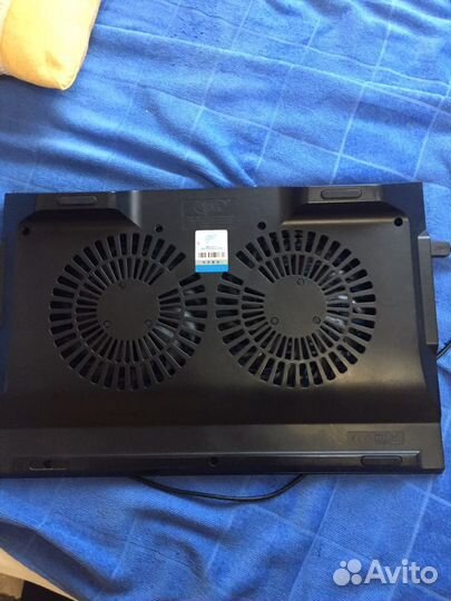 Подставка с охлаждением