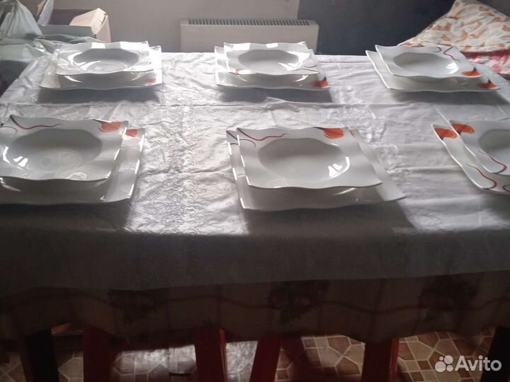 Столовый сервиз на 12 персон