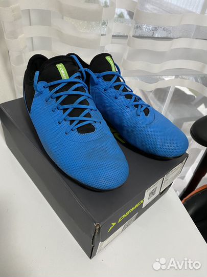 Бутсы/ Кроссовки для футбола