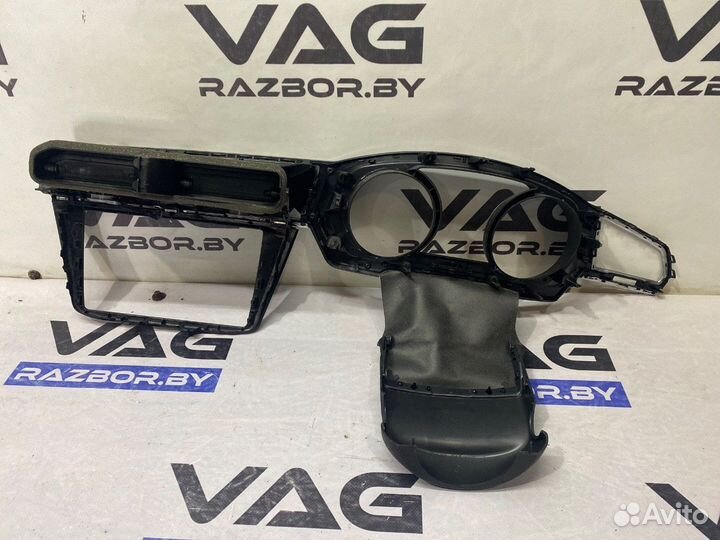 Volkswagen Tiguan 22019 5NB857189VR140-272