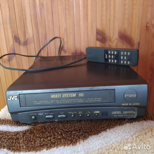 Видеомагнитофон jvc