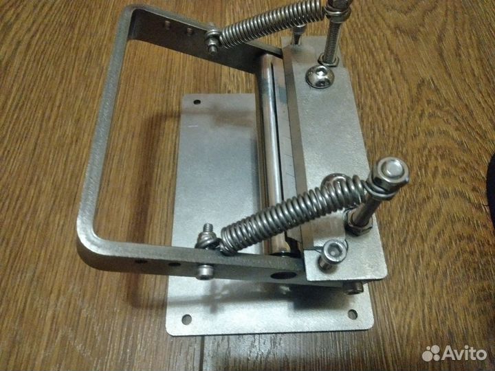 Двоильная машинка для среза кожи