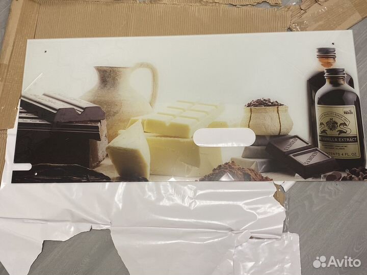 Стеклянная стеновая панель