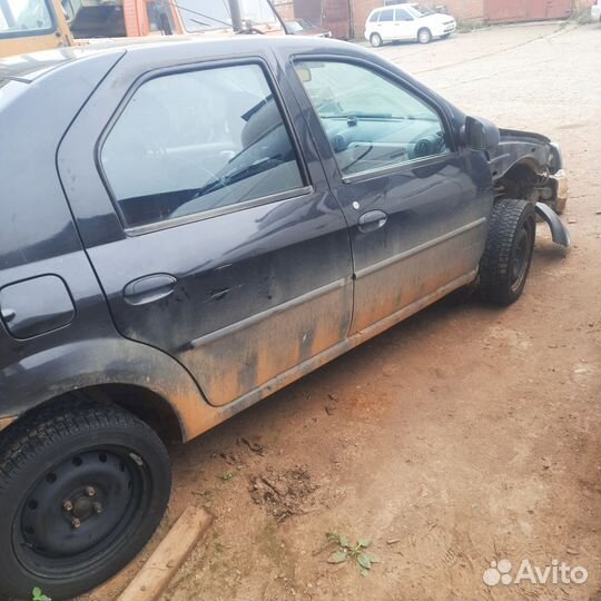 Renault logan в разборе