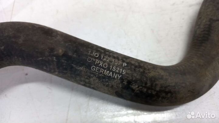 Патрубок системы охлождения Volkswagen Golf 4