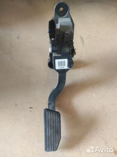 Педаль газа Hyundai Tucson I (2004—2010)