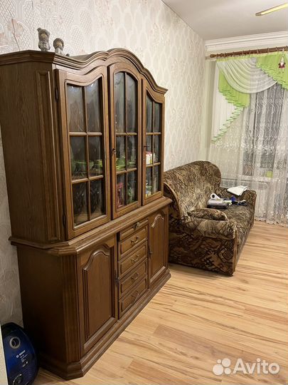 Буфеты и серванты старинные