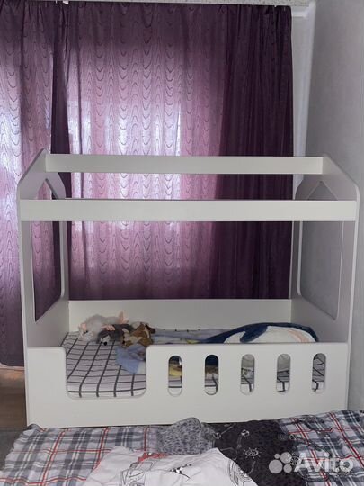 Детская кровать домик