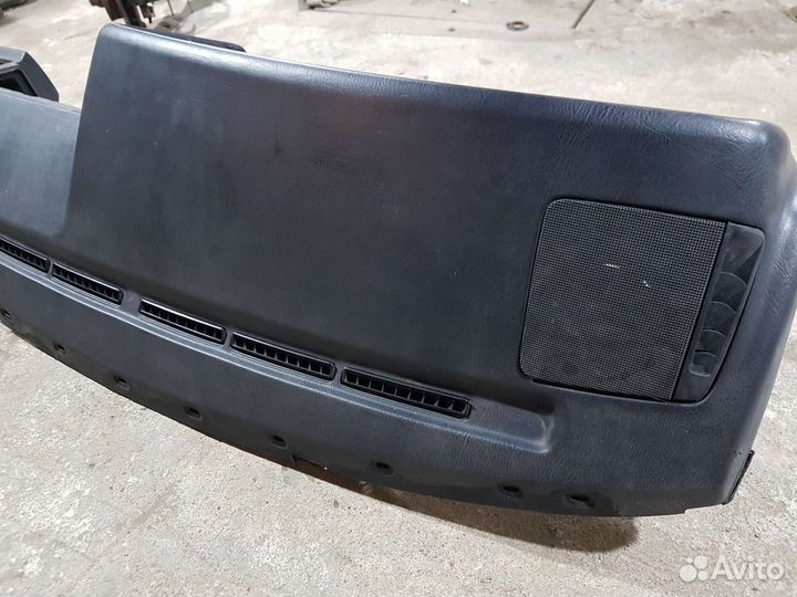 Торпедо Volkswagen Passat B3