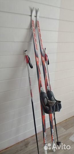 Продам беговые лыжи классика с ботинками