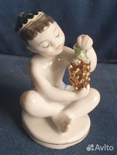 Фарфоровые статуэтки
