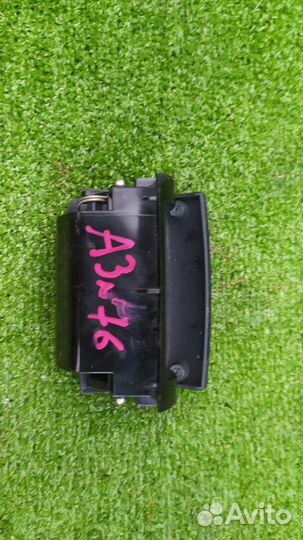 Пепельница Audi A3 sportback CDA 1 2008