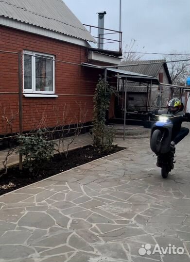 Продаю Suzuki lets 2 New