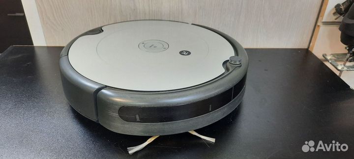 Робот-пылесос iRobot Roomba 698