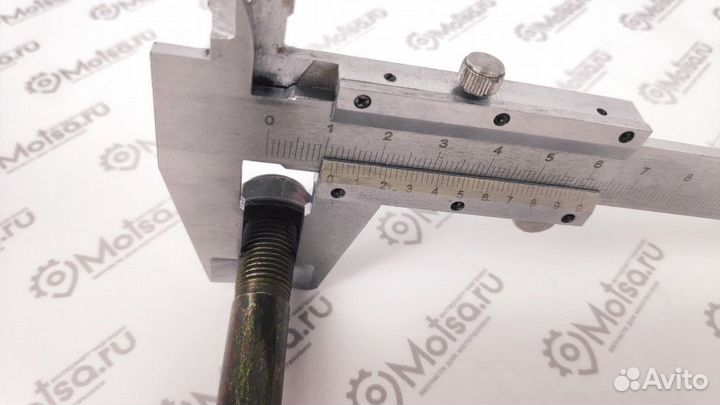 Ось переднего колеса с гайкой (М12*205мм) YB50QT-3