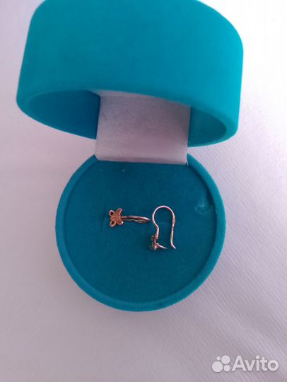 Золотые серьги