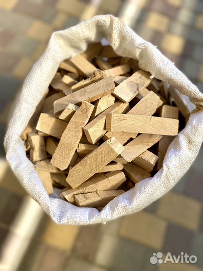 Сухие дубовые дрова