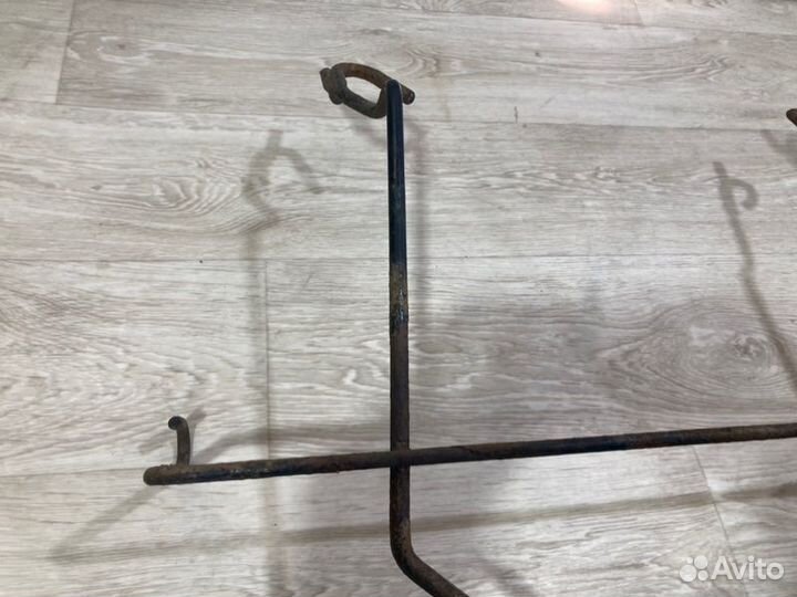 Кронштейн крепления запасного колеса Renault