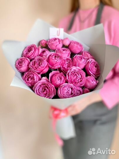 Пионовидные розы букет