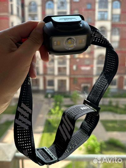 Налобный фонарь Nitecore NU35 новый