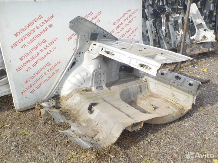 Крыло заднее правое Форд Мондео 3