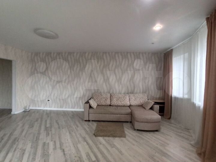 2-к. квартира, 80 м², 8/15 эт.