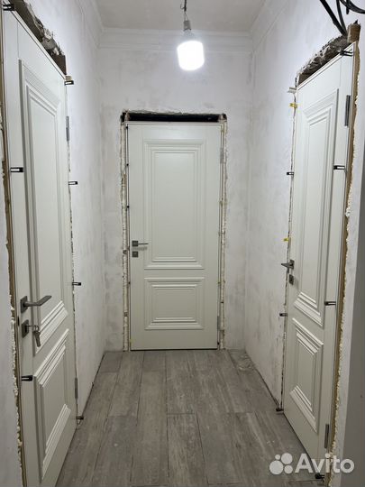 Установка межкомнатных дверей