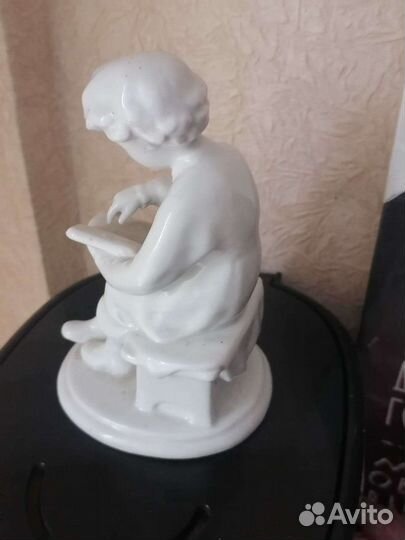 Статуэтка фарфоровая,лфз,ссср