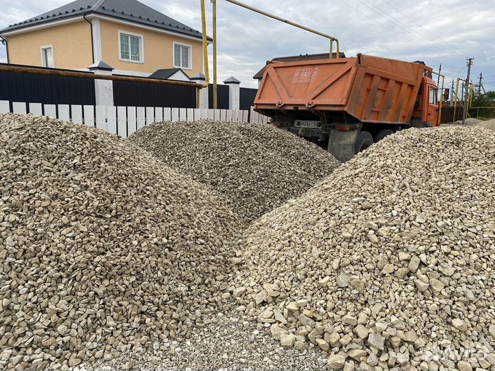 Вторичный щебень 5 20 на мини самосвале