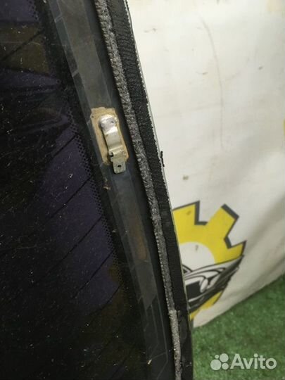 Стекло заднее Nissan Bluebird SU14 CD20 2.0 2000