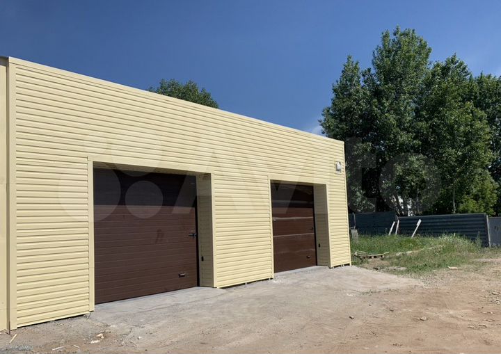 Гараж, > 30 м²