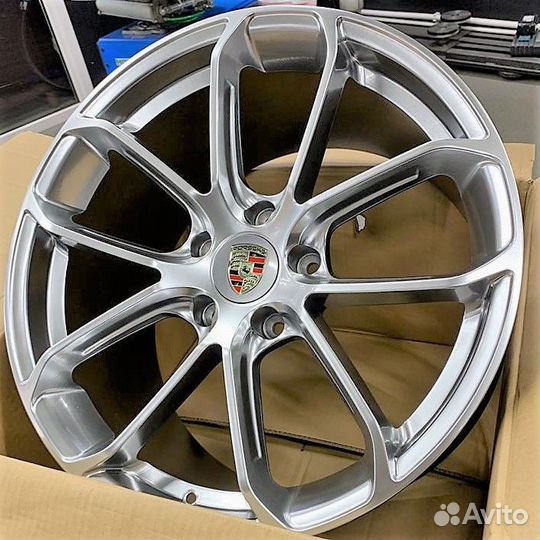 Зимние колеса на Porsche Cayenne 957/958 R22