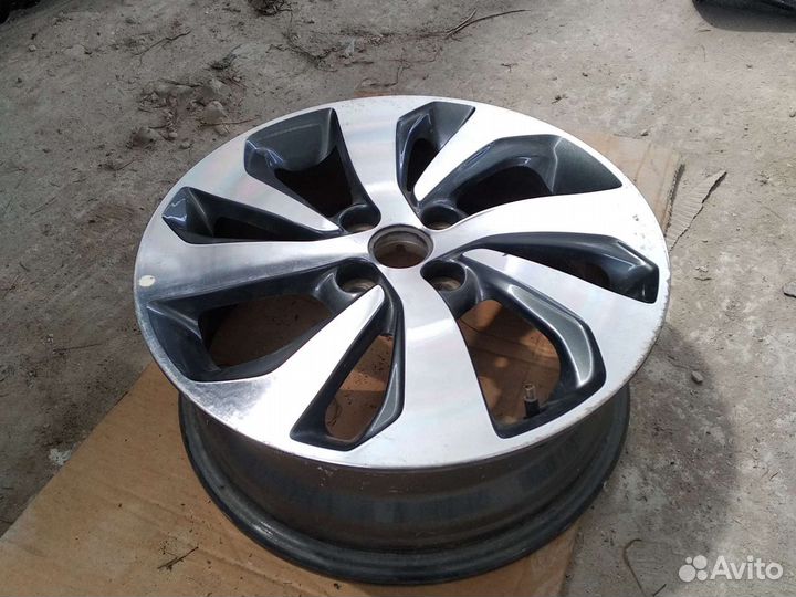 Диск литой r16 Киа Рио